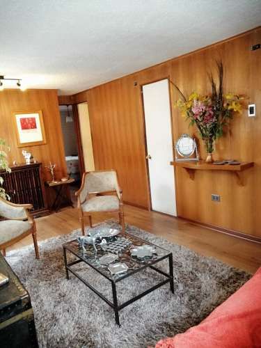 Casa Moderna con Amplio Jardín (132370)