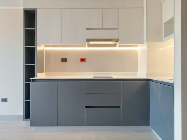 Monseñor Carlos Casa (1 Est /1 Bod) [3454-3]