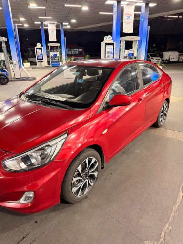 Hyundai accent 2019 full Equipo