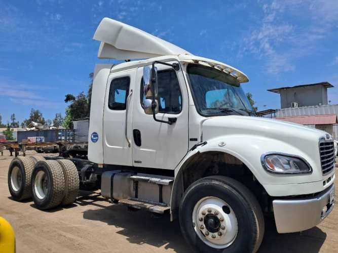FREIGTHLINER M2 106   &quot;OPORTUNIDAD&quot;