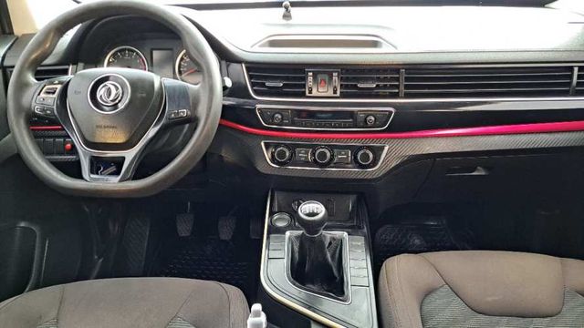 dongfenf joyear sx6 2020  3 corridas de asientos 1.6