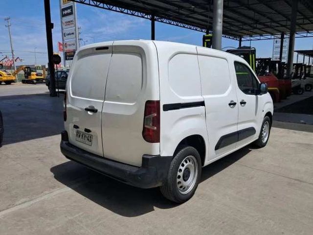 PEUGEOT PARTNER 2022