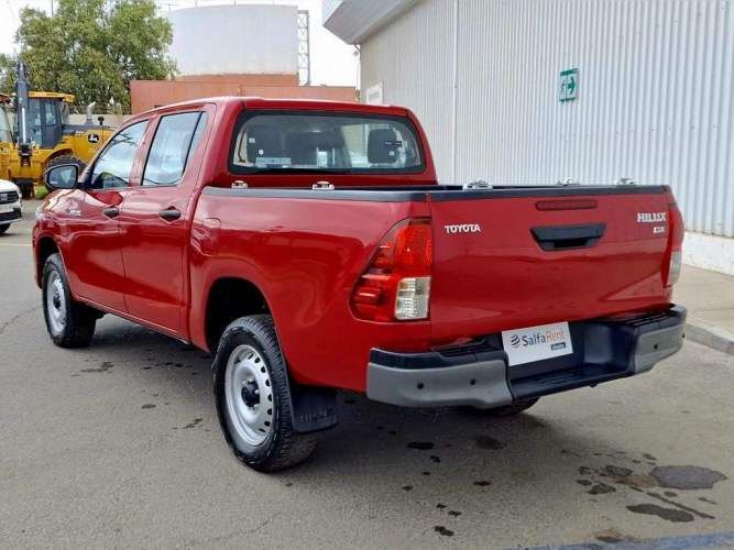 TOYOTA HILUX 2023
