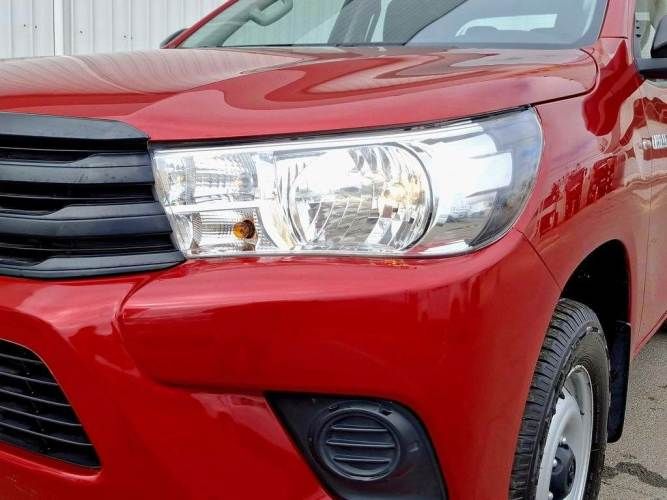 TOYOTA HILUX 2023