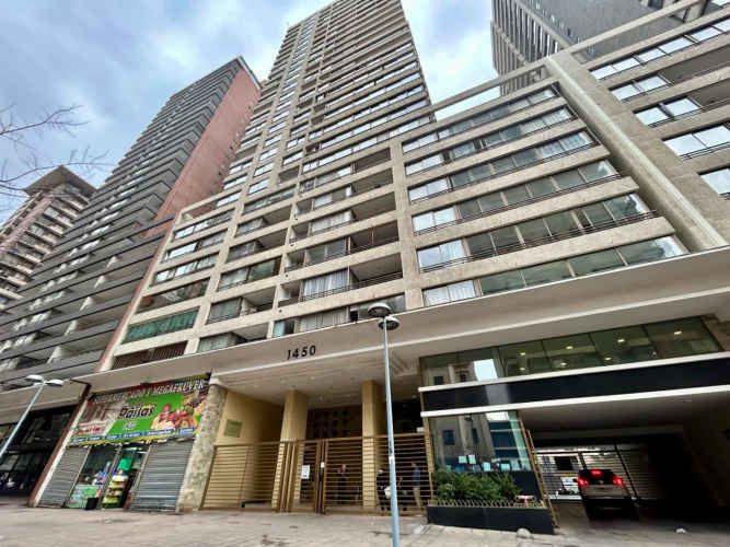 Departamento en venta en Metro Santa Ana