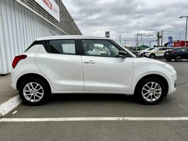 SUZUKI SWIFT 2023