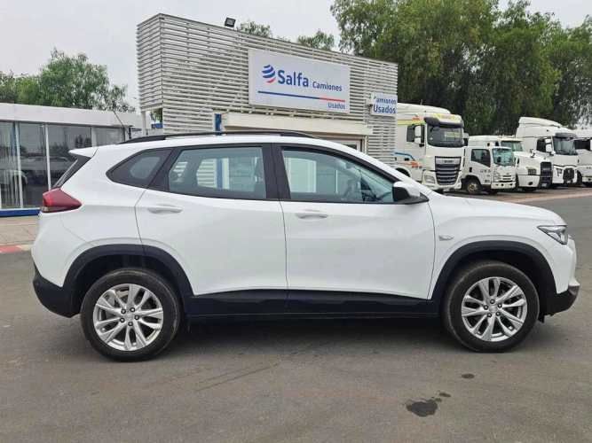 CHEVROLET TRACKER 2024