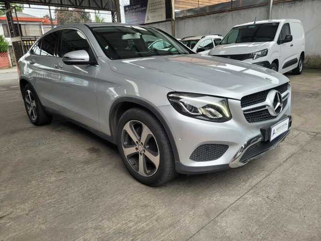 Mercedes Benz GLC 220 turbo DIESEL, recibo vehiculos
