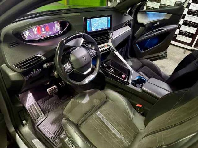 PEUGEOT 5008 GT BLACK PACK DIESEL
