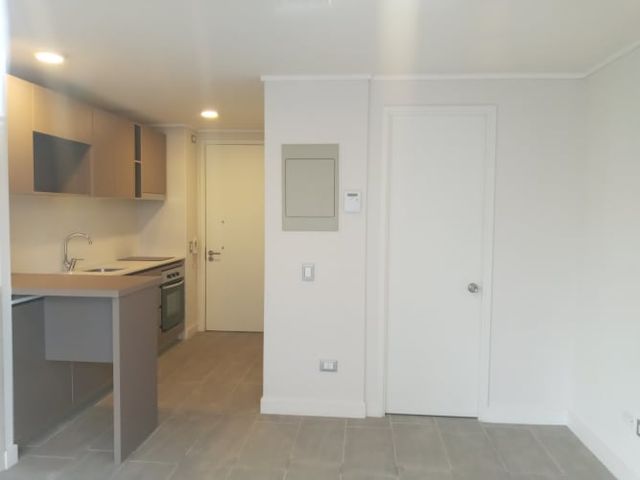 Arriendo Estudio – Piso 12 · ORIENTE · Edificio Upper - Santa Isabel 326 -Santiago RM.