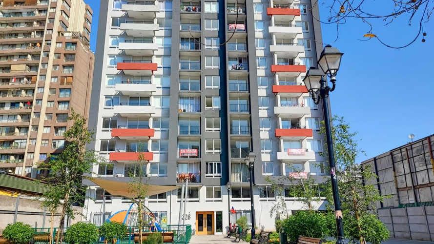 Arriendo Dpto Estudio – Piso 12 · ORIENTE · Edificio Upper Design · Santa Isabel  CLP