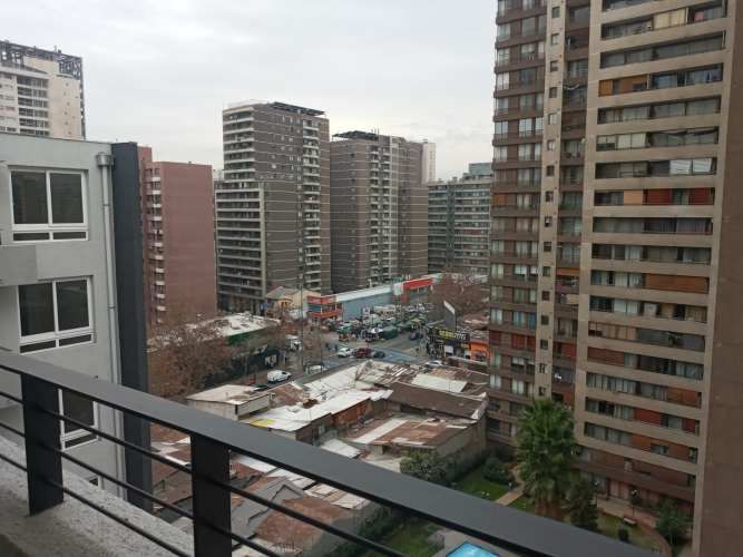 Arriendo Dpto Estudio – Piso 12 · ORIENTE · Edificio Upper Design · Santa Isabel  CLP