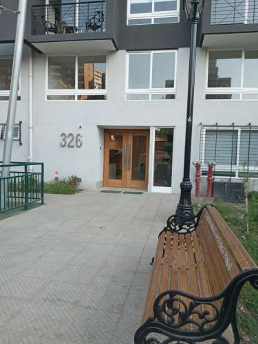 Arriendo Dpto Estudio – Piso 12 · ORIENTE · Edificio Upper Design · Santa Isabel  CLP