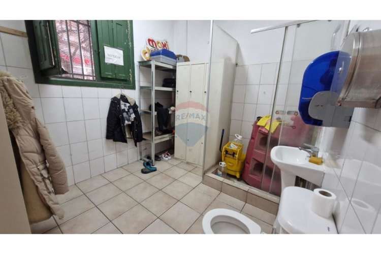 Local comercial primera línea en av irarrazabal