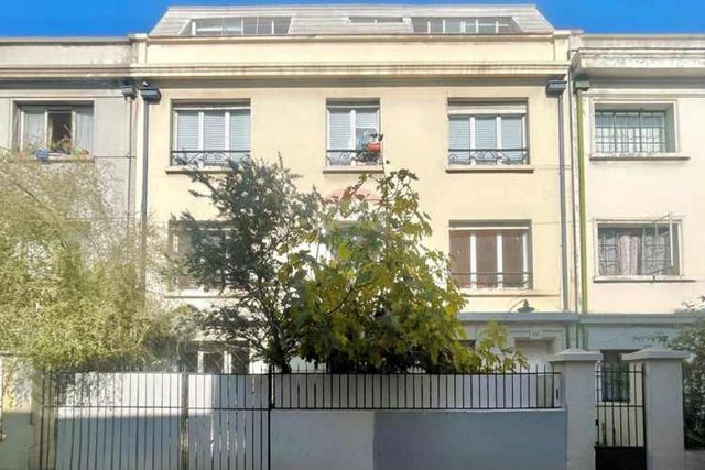 Edificio de 4 departamentos barrio italia