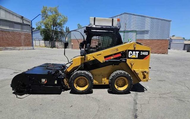 Minicargador frontal Caterpillar