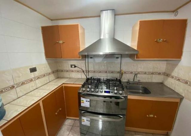 Se arrienda casa amoblada