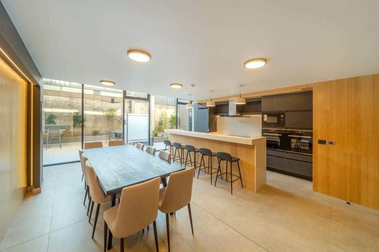 David Arellano 1954 [3490-4]