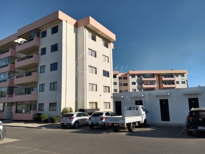 Departamento 3 dormitorios condominio Parque Italia