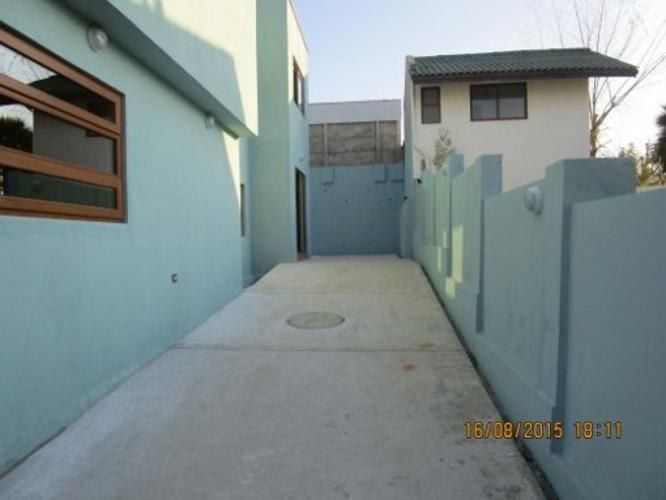 SE ARRIENDA CASA - GGV 1122-A– ARQUITECTURA MODERNA  SECTOR ESPERANZA -  QUILPUE