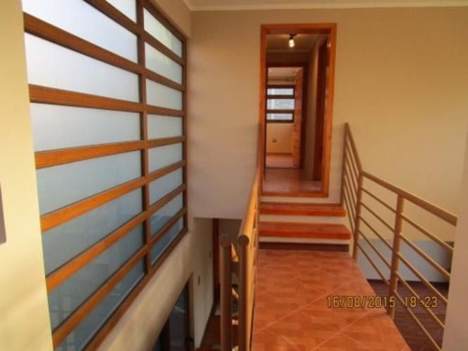 SE ARRIENDA CASA - GGV 1122-A– ARQUITECTURA MODERNA  SECTOR ESPERANZA -  QUILPUE