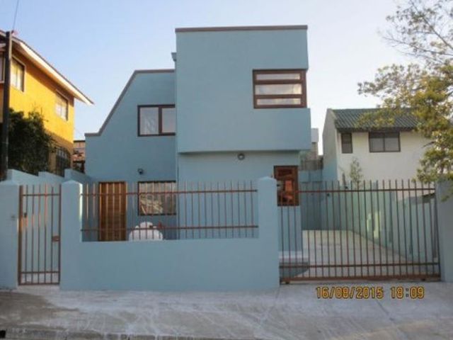 SE ARRIENDA CASA - GGV 1122-A– ARQUITECTURA MODERNA  SECTOR ESPERANZA -  QUILPUE