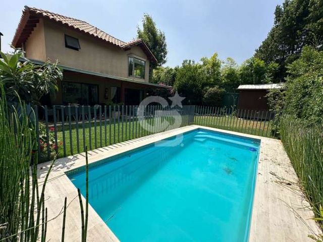 Hermosa casa en Sagrados Corazones /Chamisero