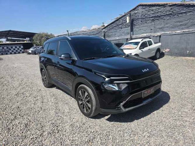 Kia carens año 2023 full en prenda y multas ..