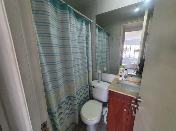 AMPLIO DPTO CON 2 ESTACIONAMIENTOS Y BODEGA (132480)