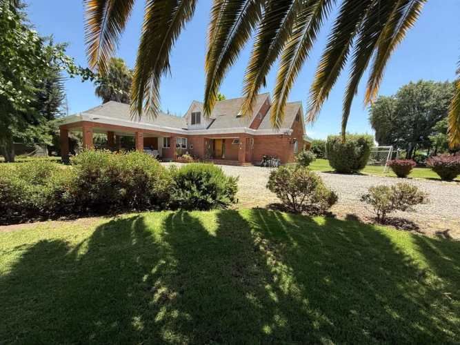 CASA PARCELA EN CONDOMINIO DE ALTA PLUSVALÍA EN CHICUREO