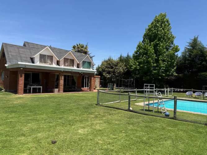 CASA PARCELA EN CONDOMINIO DE ALTA PLUSVALÍA EN CHICUREO