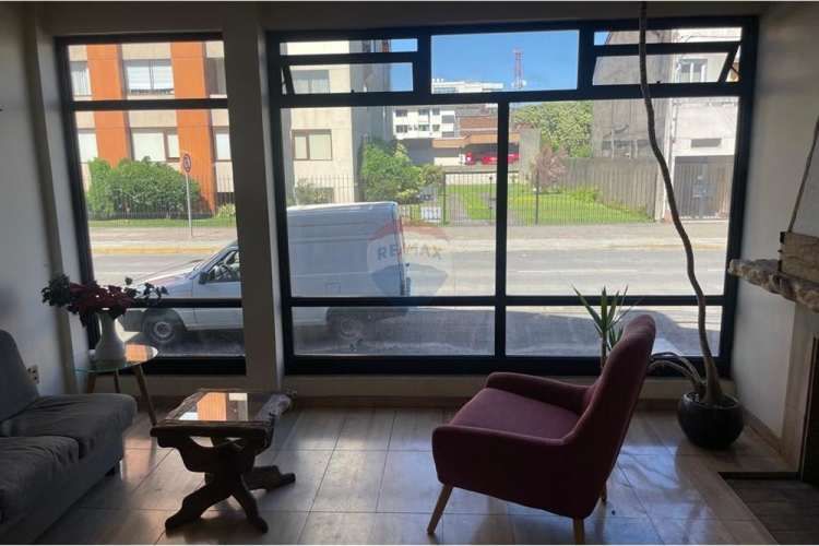 Se arrienda hotel / edificio comercial