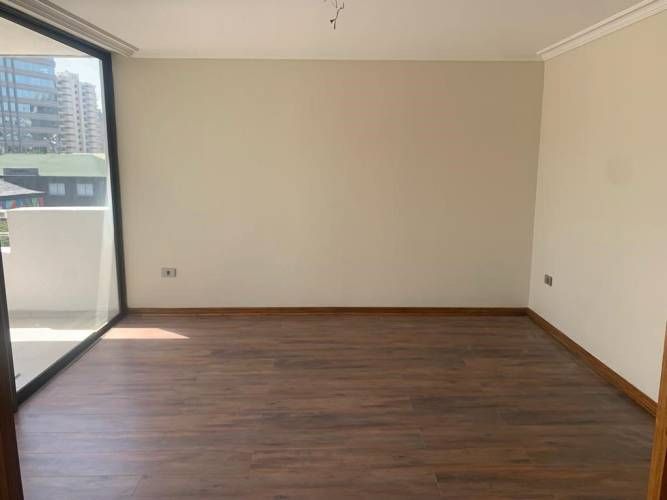 DEPARTAMENTO Amplio departamento en corazón del barrio El Golf