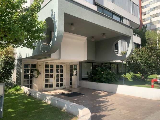 DEPARTAMENTO Amplio departamento en corazón del barrio El Golf