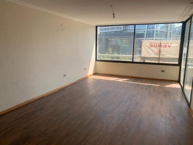 DEPARTAMENTO Amplio departamento en corazón del barrio El Golf