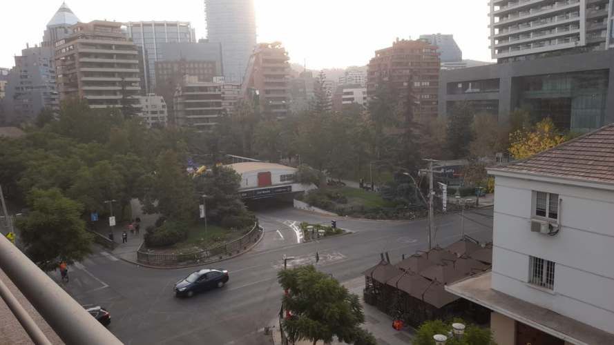 DEPARTAMENTO Amplio departamento en corazón del barrio El Golf