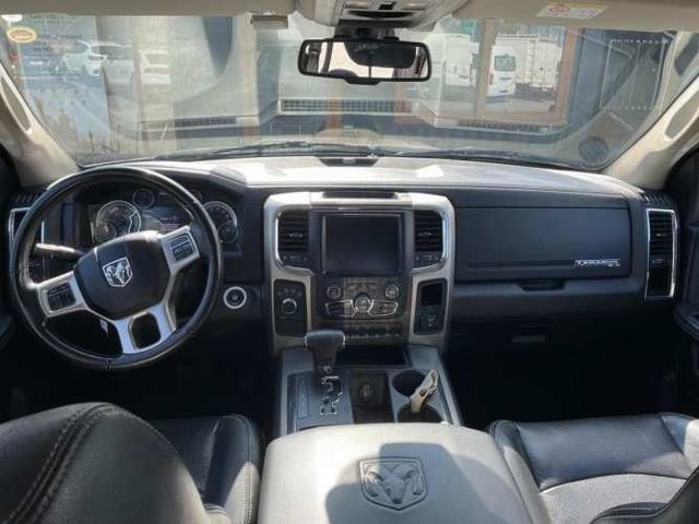 DODGE RAM 1500 5.7 V8 HEMI AT 4X4 2017