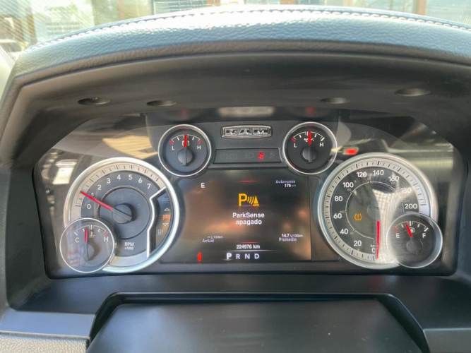 DODGE RAM 1500 5.7 V8 HEMI AT 4X4 2017