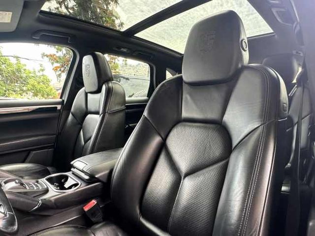 PORSCHE CAYENNE 3.6 V6 PLATINUM EDITION  2017