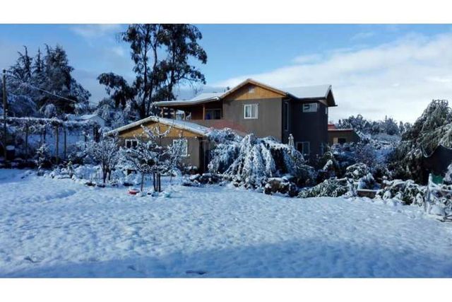 Terreno 1.000mts con 2 casas en lo cañas