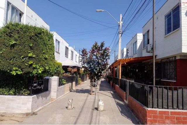 Acogedora casa en quilicura, perfecta para familia