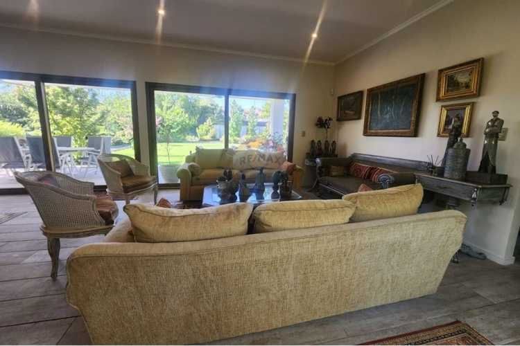 Espectacular casa en condominio - chicureo