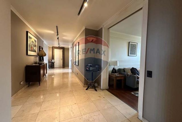 Amplio depto en pleno  vespucio n. con vitacura