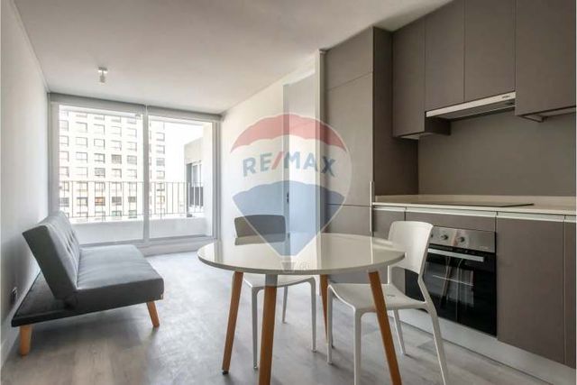 Depto en arriendo metro chile españa