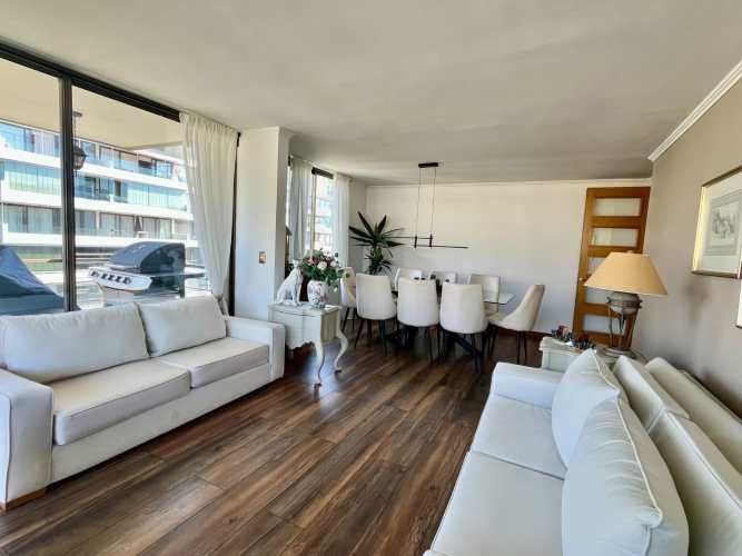 Departamento En Venta En Las Condes Con Terraza