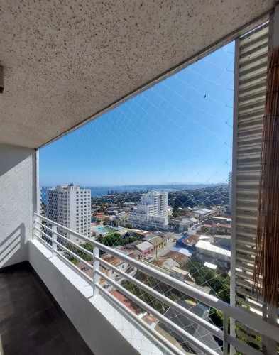 ATRACTIVO DEPARTAMENTO CON VISTA AL MAR CERRO PLACERES 2D 2B