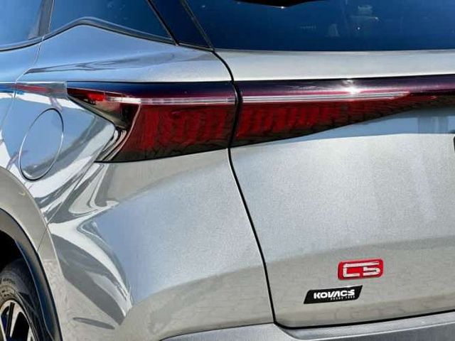 Omoda C5 1.5 T Luxury At 2025