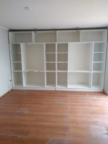 ACOGEDORA CASA EN VENTA (3D-1B) - PSJE. REINILLA, PUENTE ALTO