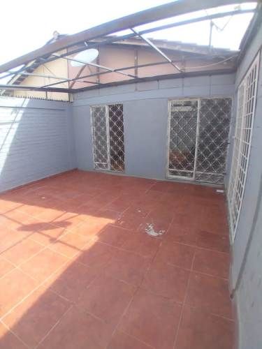 ACOGEDORA CASA EN VENTA (3D-1B) - PSJE. REINILLA, PUENTE ALTO