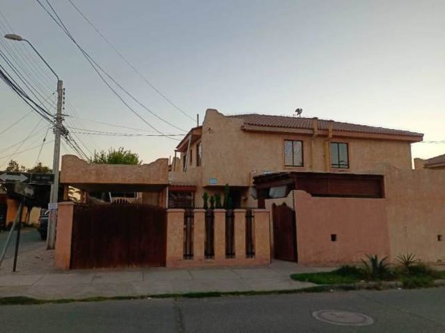 Arriendo casa año corrido  en Sector El milagro La Serena a $730000 mensual